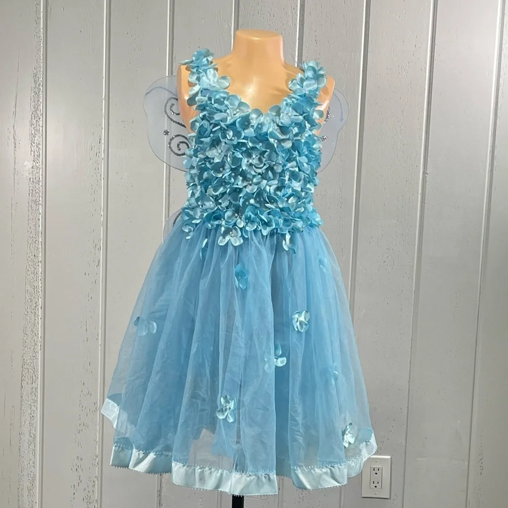 N/A blue flower